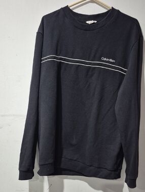 Calvin Klein Men’s Black Crewneck (Size L)